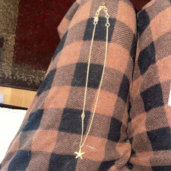 JUICY COUTURE Diamond Starfish Necklace JUICY COUTURE Diamond Starfish Necklace - Picture 4 of 8